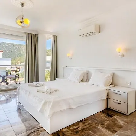 Βίλα Kalkan Mercan 2 *